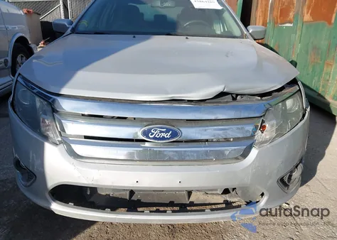 2010 Ford Fusion Hybrid from USA, damaged, VIN 3FADP0L3XAR309095
